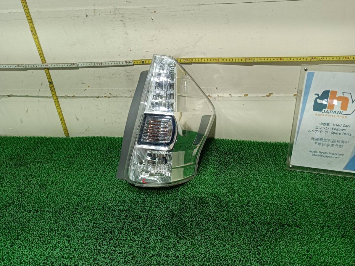 トヨタ プリウスα 純正左テールランプ STANLEY 47-46 - メルカリ