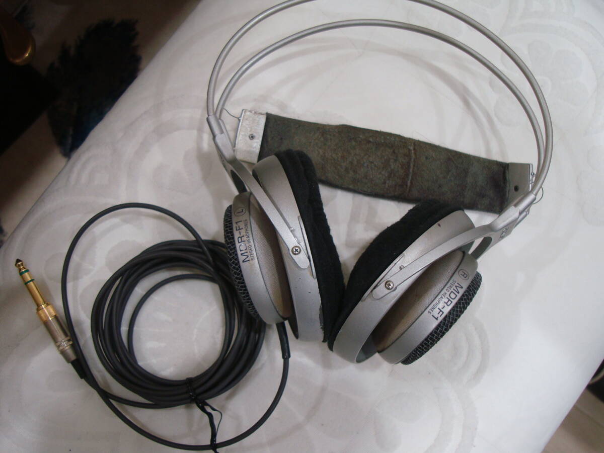 Yahoo!オークション -「sony mdr f1」の落札相場・落札価格 Yahoo!オークション -「sony mdr f1」の落札相場・落札価格