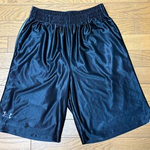 UNDER ARMOUR MEN’S TRAINING SHORTS (両サイトポケット) size-MD(平置き36股下25) 中古 送料無料 NCNR