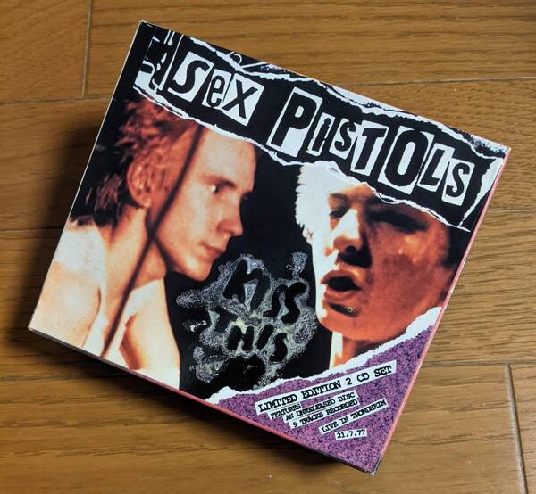 送料無料即決 Sex Pistols / Kiss This ライブ盤付属の2CDベスト 輸入盤の紙箱BOX仕様です セックス・ピストルズ パンク名盤