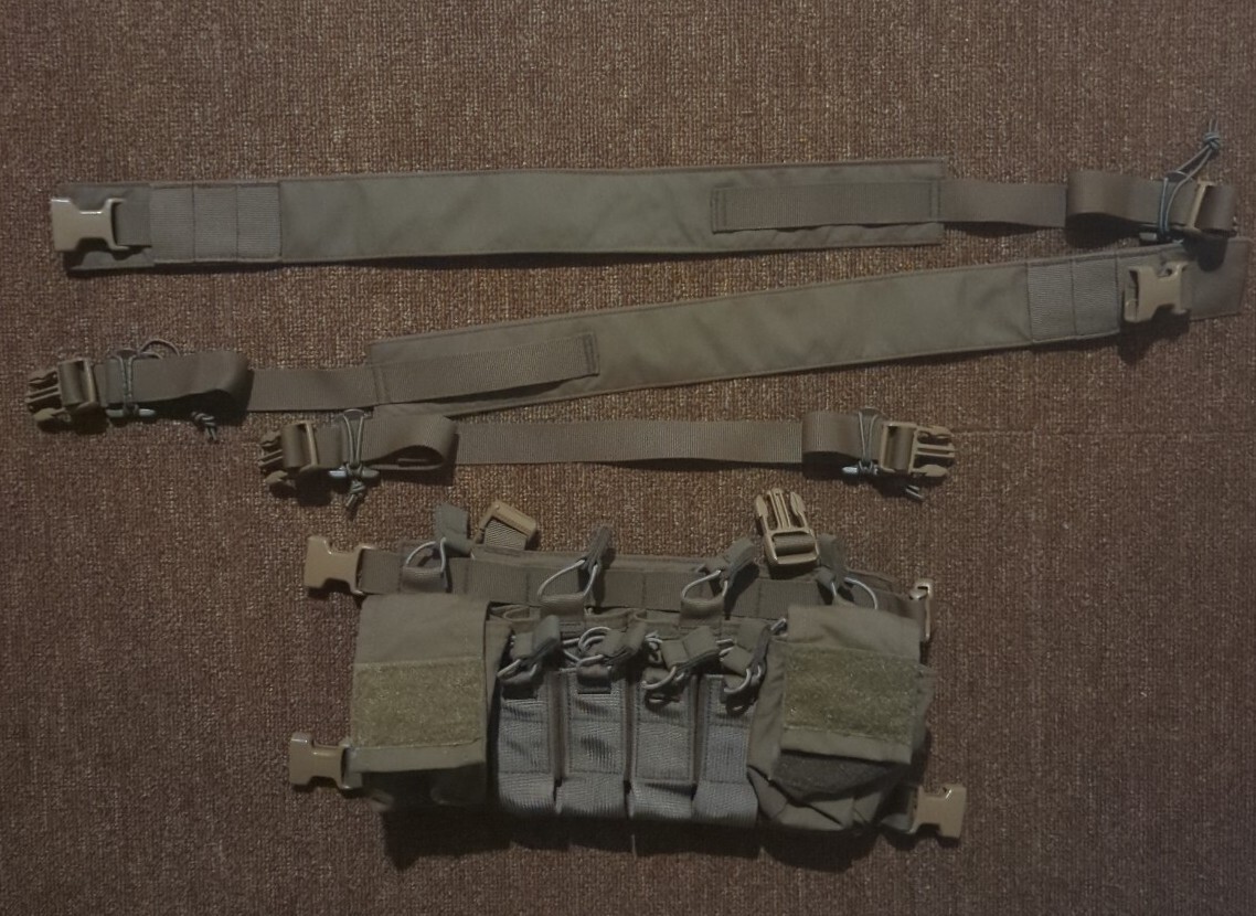 EAGLE INDUSTRIES ユニバーサルチェストリグ RG 実物中古良品 EAGLE INDUSTRIES ユニバーサルチェストリグ RG 実物中古良品