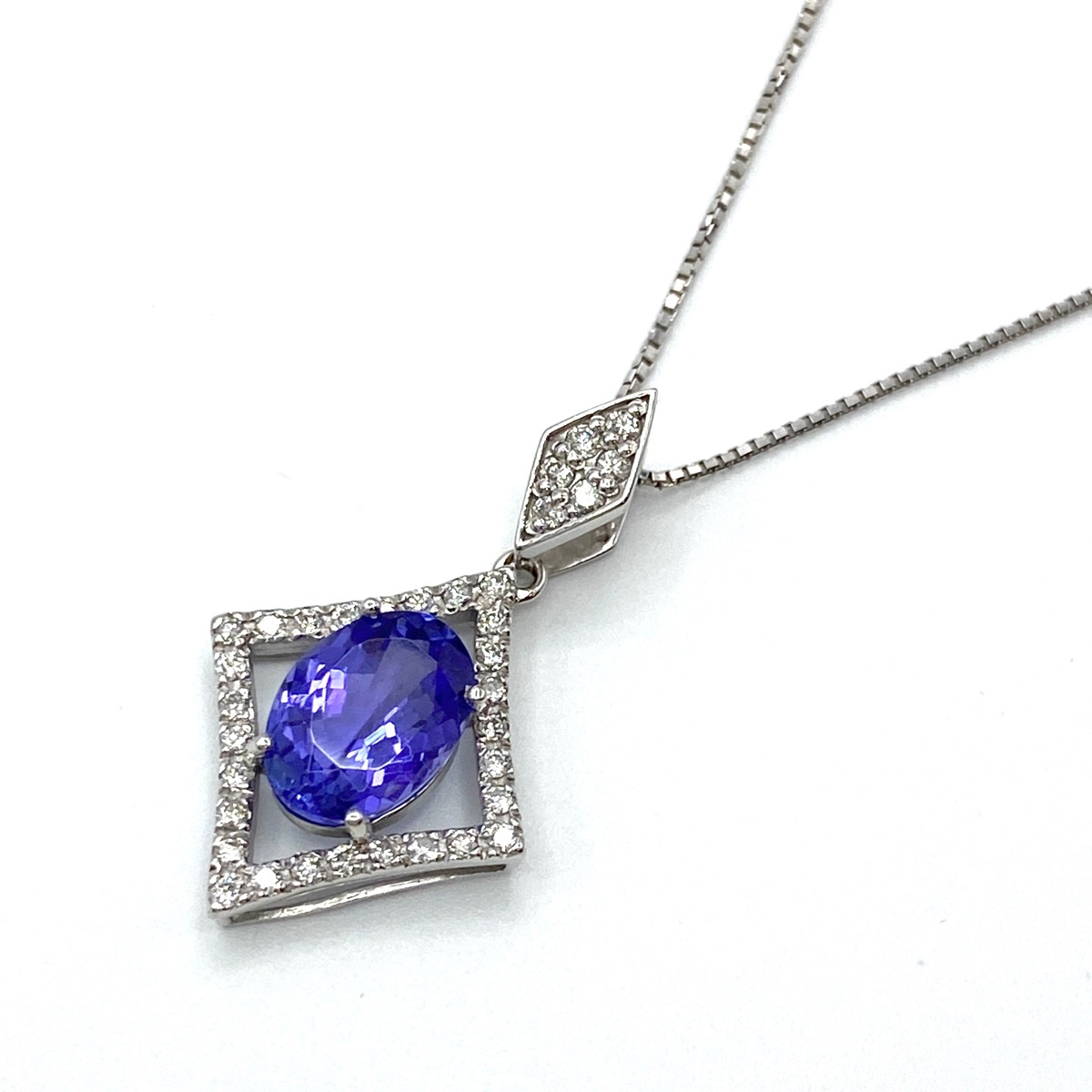 K18WG タンザナイト ダイヤモンド ペンダントネックレス 0.47ct