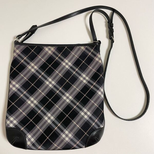 即決☆BURBERRY バーバリー ブルーレーベル ノバチェック ショルダーバッグ ブラック ナイロン×レザー