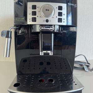 デロンギ 全自動コーヒーメーカー マグニフィカS ブラック ECAM22112B