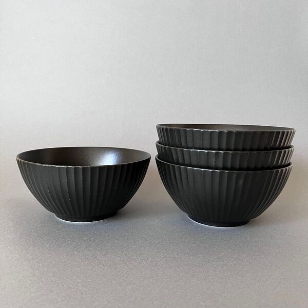 美濃焼 しのぎ 小丼 どんぶり 深鉢 ブラック 4点