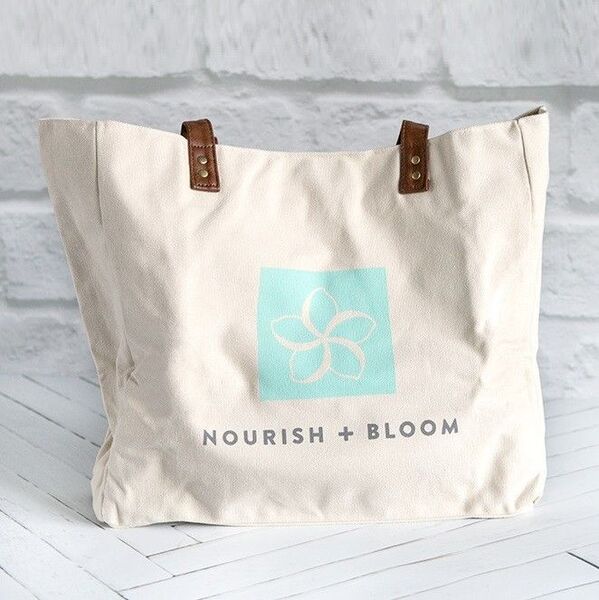 Nourish & Bloom キャンバス生地 大容量 トートバッグ ◆収納ポケット有りヨガバッグエコバッグ生成り