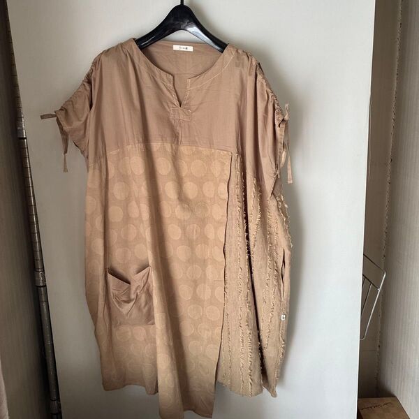 《美品》ドラッグストアーズ fu-ai 大きなドットチュニック