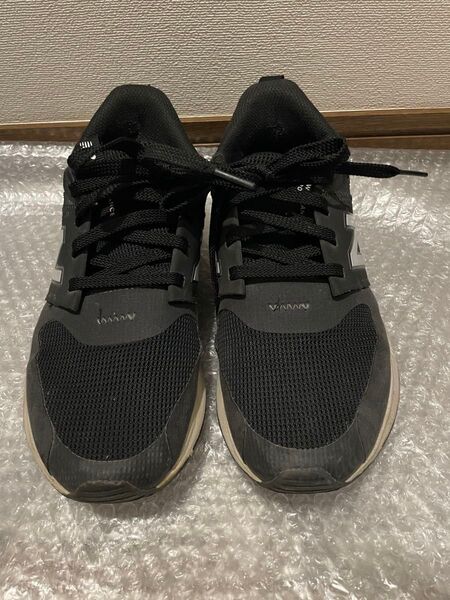 ニューバランスメンズスニーカーブラック黒ランニングジョギングシューズ