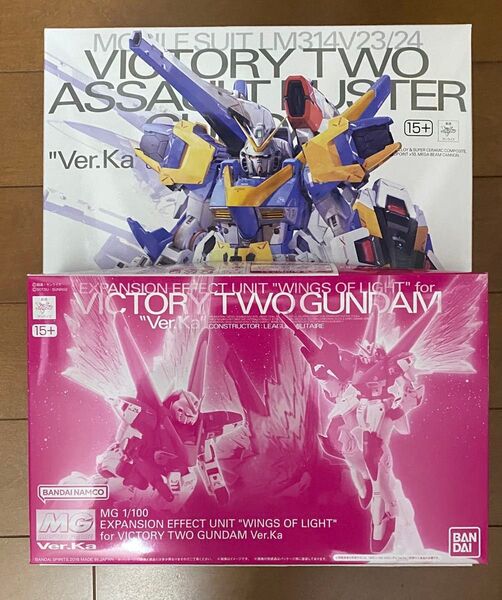 バンダイ MG 1/100 V2アサルトバスターガンダム Ver.Ka & 拡張エフェクトユニット “光の翼” セット