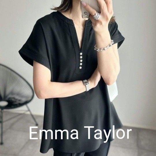 Emma Taylor エマテイラー イージーケア パール釦 キーネックブラウス ブラック