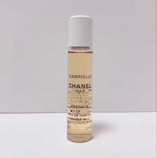 【シャネル】美品 ガブリエルシャネルエッセンスEDP ツイスト リフィル 1本