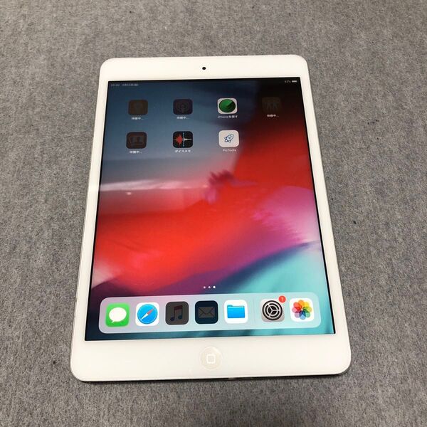 7 iPad Wi-Fi Cellular