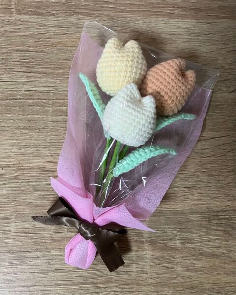 チューリップの花束 枯れない花 ブーケ 毛糸 編み物 ハンドメイド