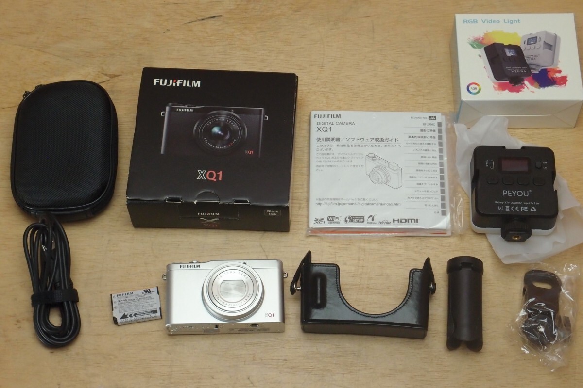 Amazon.com : Fujifilm XQ1 12MP Digital Camera with 3.0-Inch