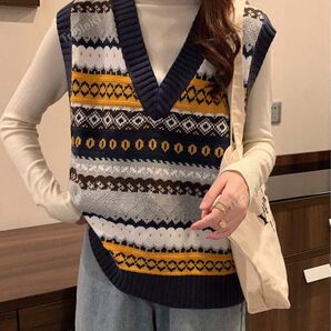 ニットベスト Vネック