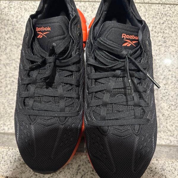 Reebok リーボック ジグキネティカ 29.5ランニングシューズ ブラック/オレンジ