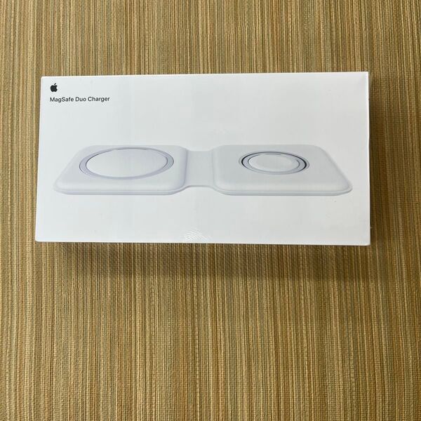 新品未開封品 アップル Apple magsafe duo charger MHXF3AM/A MagSafeデュアル充電パッド