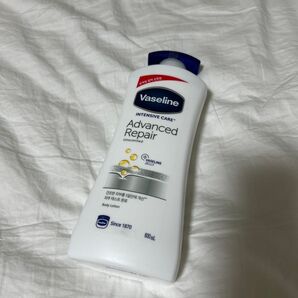 Vaseline Advanced Repair ボディローション600ml