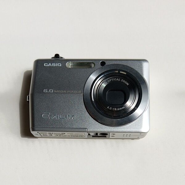 EXILIM ZOOM EX-Z600 (シルバー)