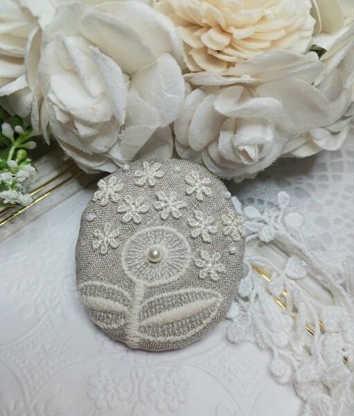 ☆ハンドメイド☆ミナペルホネン※ブローチ