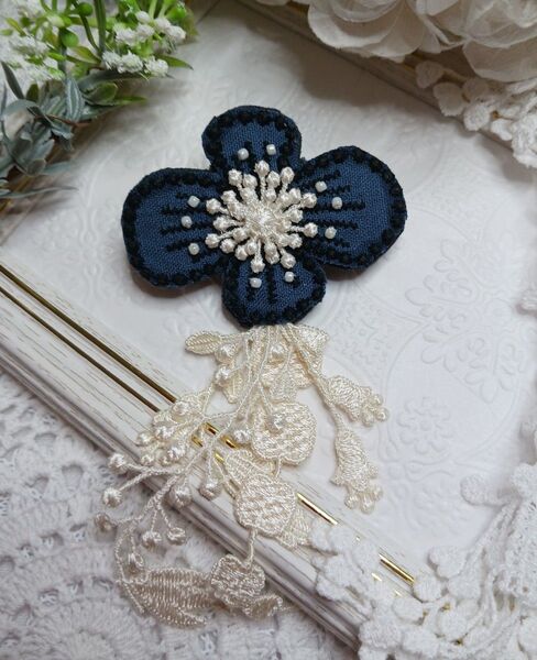 ☆ハンドメイド☆ミナペルホネン※ブローチ&コサージュ※バッグチャームにもオススメ