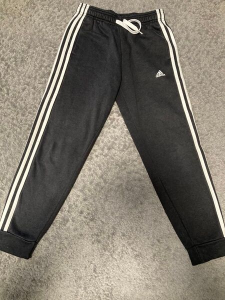adidas ブラック スウェットパンツ 黒 アディダス 定番 ジュニア150