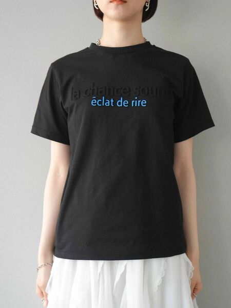 Lumier リュミエ エンボスロゴTシャツ ブラック 新品