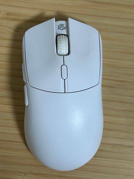 g-wolves hts plus 4k white ホワイト