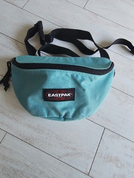 EASTPAK ウエストポーチ