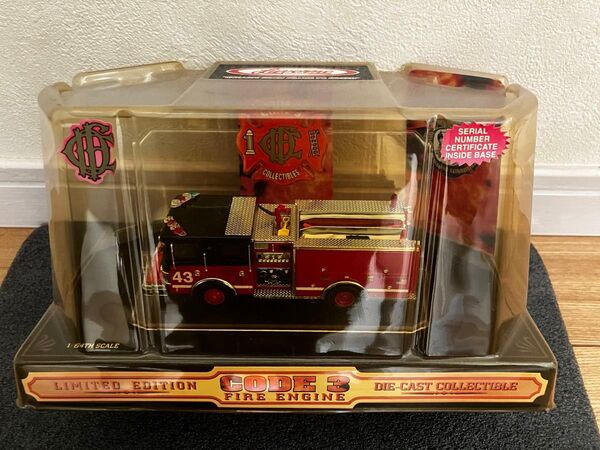 220 未開封 Code3 CHICAGO コードスリー シカゴ 消防車 1/64 ポンプ車 ミニカー 模型 完成品