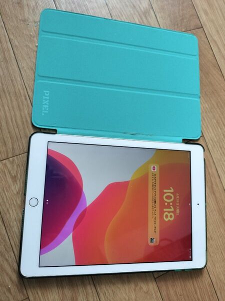 Apple iPad 第5世代 auセルラーモデル MPG42J/A ゴールド おまけ付き バッテリー持ちます