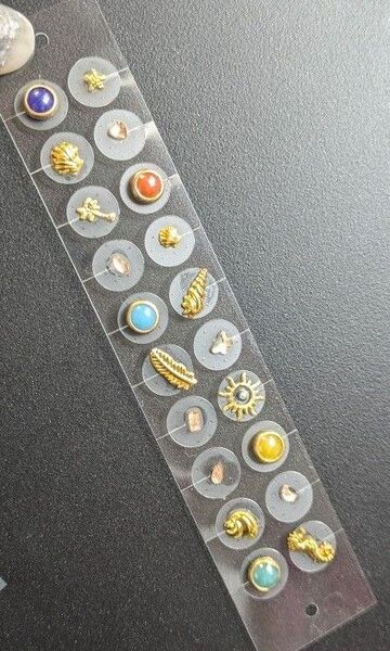 耳ツボシール 耳ツボジュエリー 貼るピアス