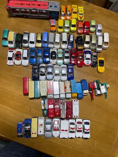 トミカ 78台&カーキャリア まとめ売りトミカ ミニカー TOMY TOMICA