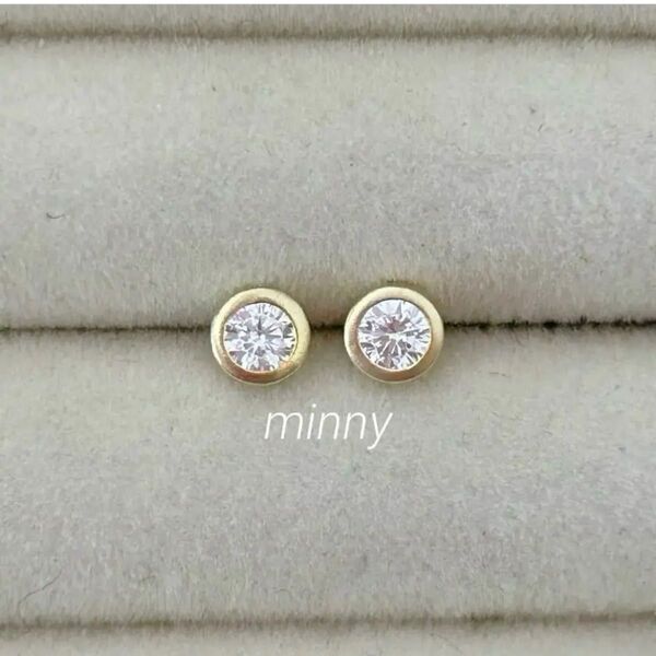 CZダイヤ(ジルコニア) ベゼルセッティング ピアス 0.1ct ゴールド シルバー925