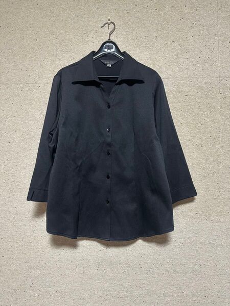 ■レディース Biendire 黒シャツ スキッパーシャツ 光沢シャツ 11/L