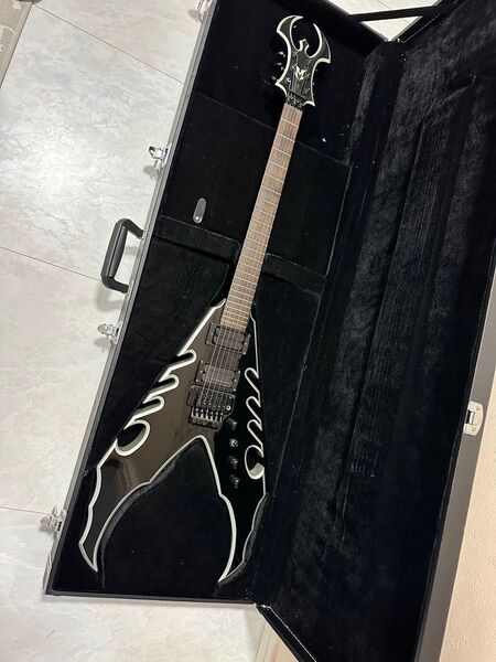 Moser Bastard V モーザー B.C.rich 変形ギター