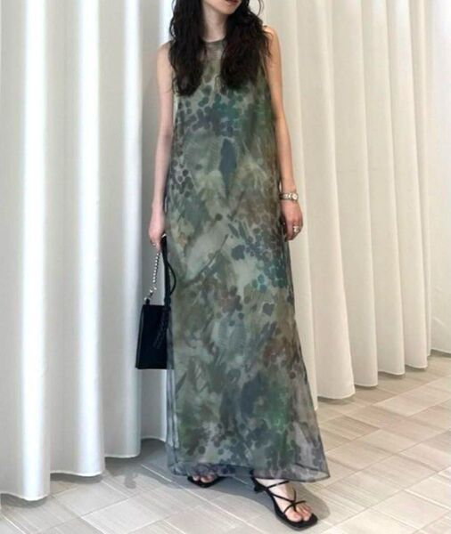 Ameri STAMP ART LAYERED DRESS