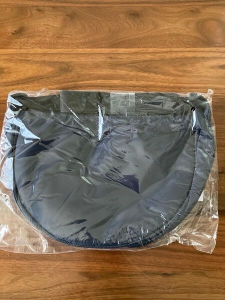 新品未使用 ラウンドショルダーバッグ 濃ネイビー