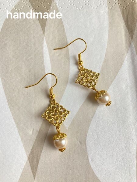 ハンドメイド ピアス ゴールド 透かしパール No.31