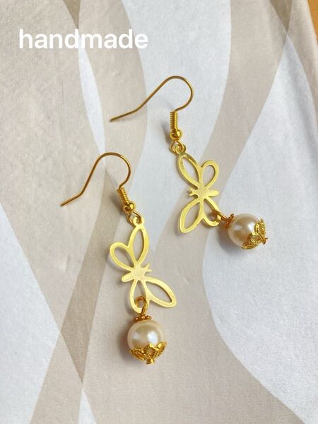 ハンドメイド ピアス ゴールド バタフライ パール No.28