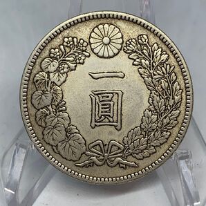 あ132大日本 新一円 一圓 明治七年 菊紋 極美品大型硬貨 日本硬貨 貿易銀 日本古銭 コレクションコイン 貨幣 重さ約26g