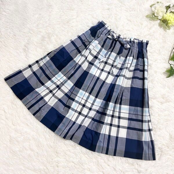 美品 ブルーレーベルクレストブリッジ シフォンスカート チェック 青