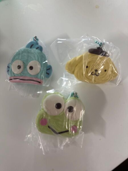サンリオ カプセルトイ ガチャ しぼりクッキー 手作りお菓子チャーム 3点セット