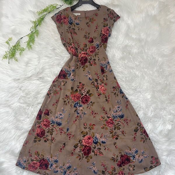 Laura Ashley ローラアシュレイ 花柄 ロングワンピース 半袖