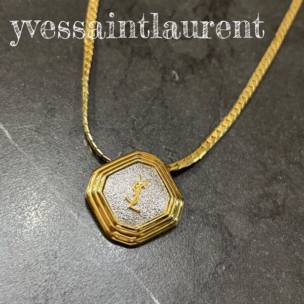イヴ・サンローラン yvessaintlaurent ゴールド ネックレス ペンダント ロゴ