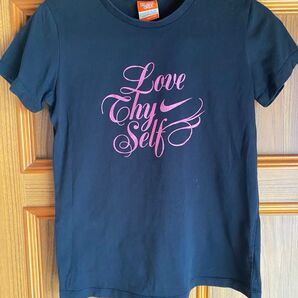 NIKE Tシャツ Love Thy Self Sサイズ ブラック レディース