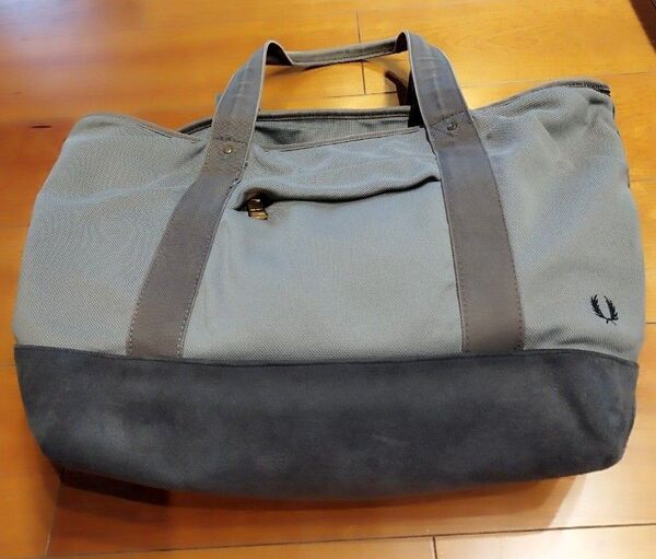 フレッドペリーグレー キャンバス トートバッグ