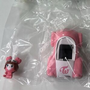 TWICE プルバックカー モブリー ガシャポン ガチャ