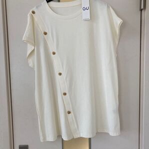 GU ボタンデザインTシャツ オフホワイト M未使用タグ付き替えボタン付き