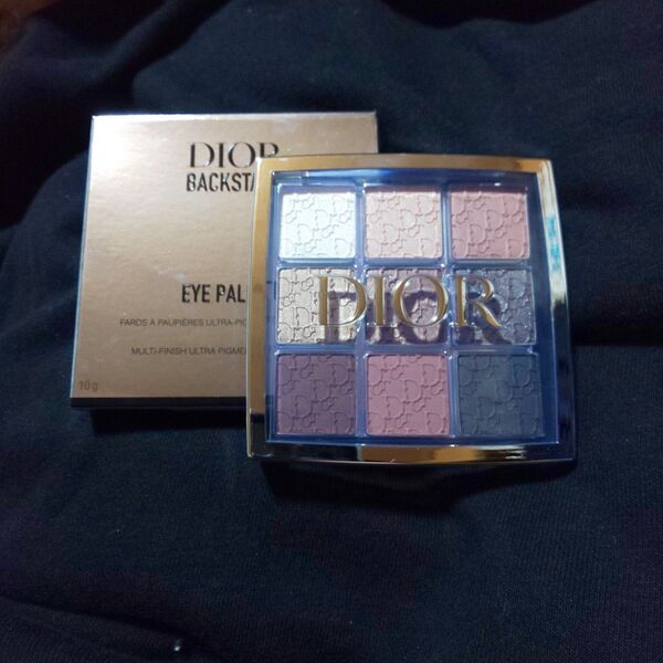 新品 Dior ディオール バックステージアイパレット 002 スモーキー